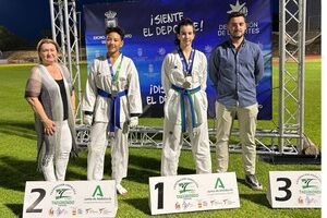La alcalareña Amanda Jiménez, campeona del torneo nocturno de Taekwondo “Campeón de Campeones”