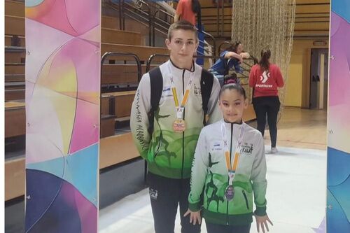 Adrián Cano y Daniela Aguilar, del Club Gimnástico Al-Kalat, consiguen medalla de plata en la Copa Internacional de Gimnasia Acrobática