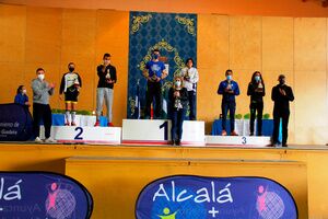 El alcalareño Daniel Jesús Valverde Sánchez y María del Carmen Pérez García, campeones de la IV Carrera Popular Los Molinos