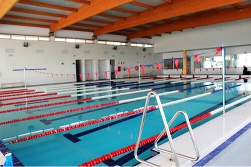 La delegación municipal de Deportes continúa ofreciendo actividades físico deportivas acuáticas para los mayores de la ciudad