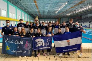 La cantera de la natación alcalareña ofrece grandes brazadas y se alza con triunfos en el Campeonato de Andalucía alevín de invierno