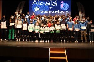 El Ayuntamiento reconoce los triunfos de los deportistas locales con el apoyo económico a 67 alcalareños