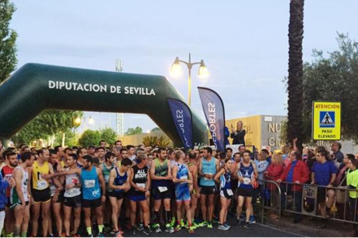 La delegación municipal de Deportes abre el plazo de inscripciones para la XXIII Carrera Nocturna de Alcalá de Guadaíra