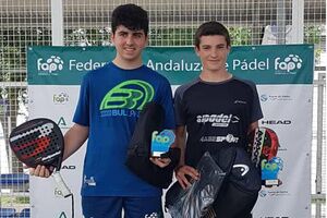 Representación alcalareña en el Torneo de Pádel Menores 4000 “Puerto de Huelva”