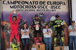 Lección de pilotaje del alcalareño Antonio Villegas en el Campeonato de España Master MX3 en Talavera de la Reina