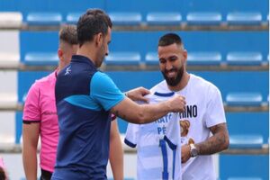 Reconocimiento del Estrella San Agustín CF al alcalareño Carlos “Ratón” Pérez