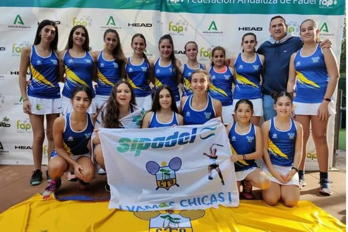 Un subcampeonato de Andalucía de pádel femenino más que merecido