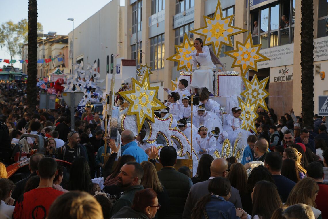 La Cabalgata de Reyes Magos de Alcalá hizo un guiño al deporte