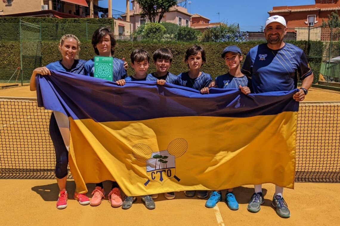 El equipo alevín del Club Tenis Oromana se proclama Campeones de Andalucía