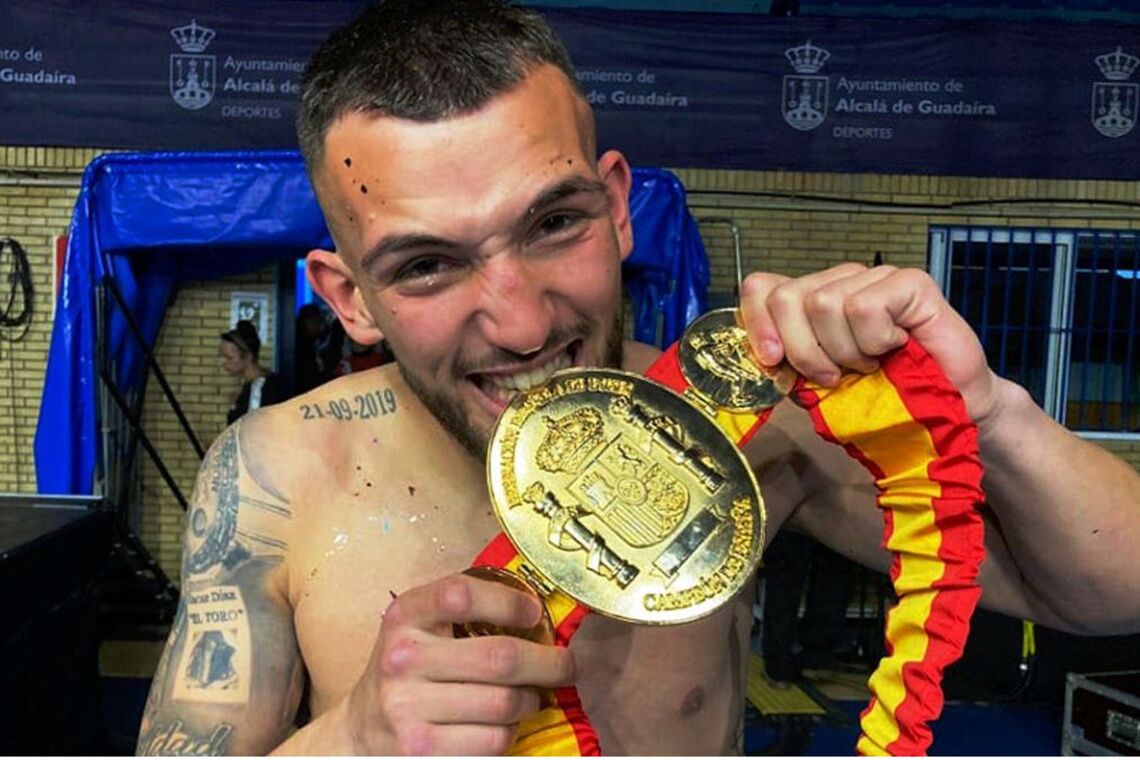 El alcalareño Óscar “Toro” Díaz participará en una velada de boxeo en Coria del Río