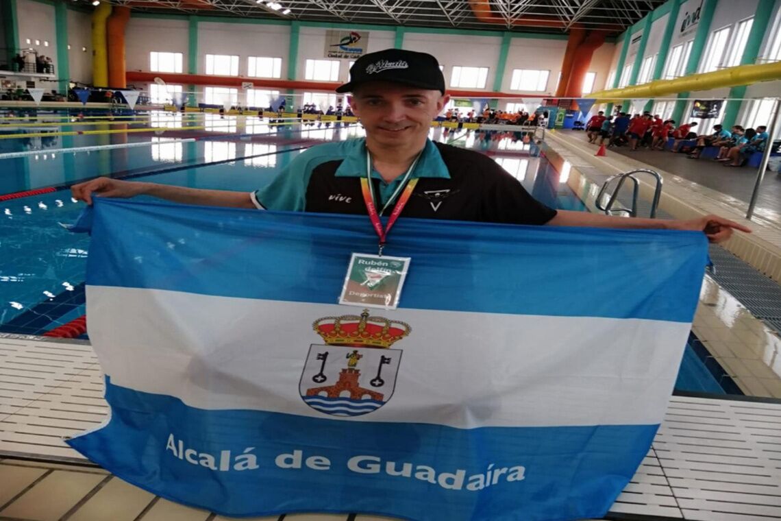 Rubén Darío Herrera, consigue medalla en el Campeonato de Andalucía de natación paraolímpica en Cádiz