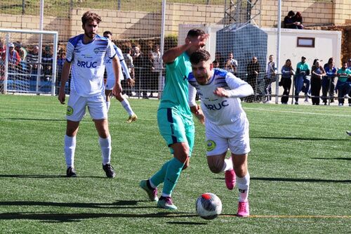 Victoria del CD Alcalá en la recta final del partido (0-1)