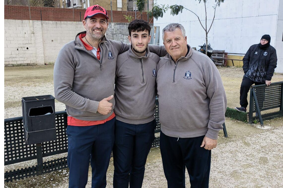 El Club Petanca Águila consigue triunfos en el provincial de dupletas, y logra pase para el andaluz