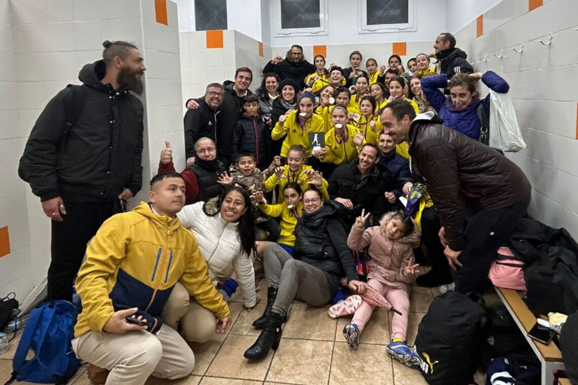 El CD Mosquito infantil femenino vencedoras del I Torneo de fútbol “Soy lo que quiero”