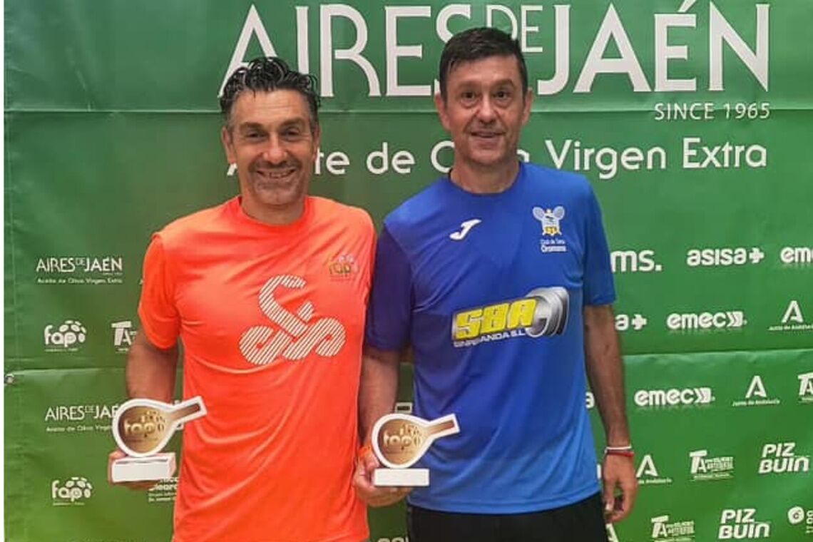 Doble triunfo alcalareño en la tercera prueba del Circuito Andaluz de pádel