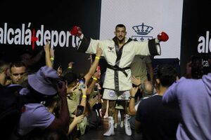 Óscar  “Toro” Díaz, aspirante al título de Europa del peso superwélter