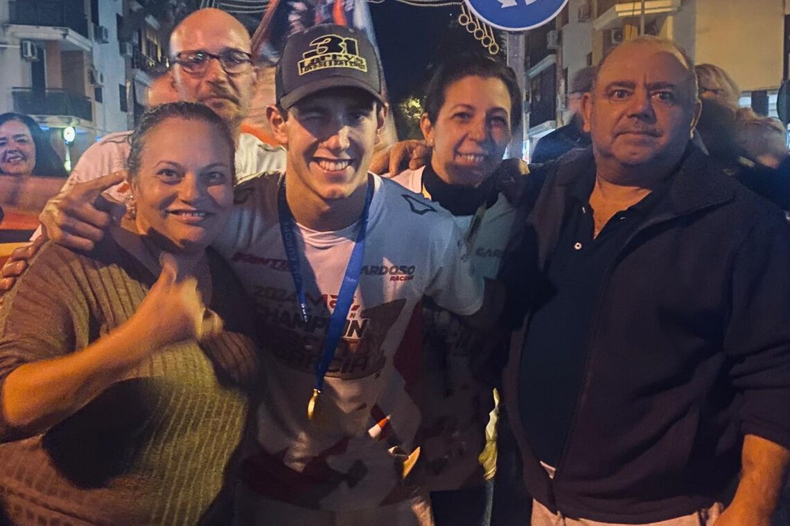El alcalareño Roberto García se proclama campeón de Europa de Moto2 2024