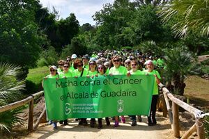 Más de 700 personas en la I Marcha Contra el Cáncer