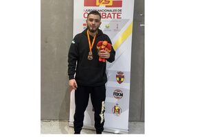 El boxeador alcalareño Adrián Pérez “Vikingo”, campeón de España de clubes