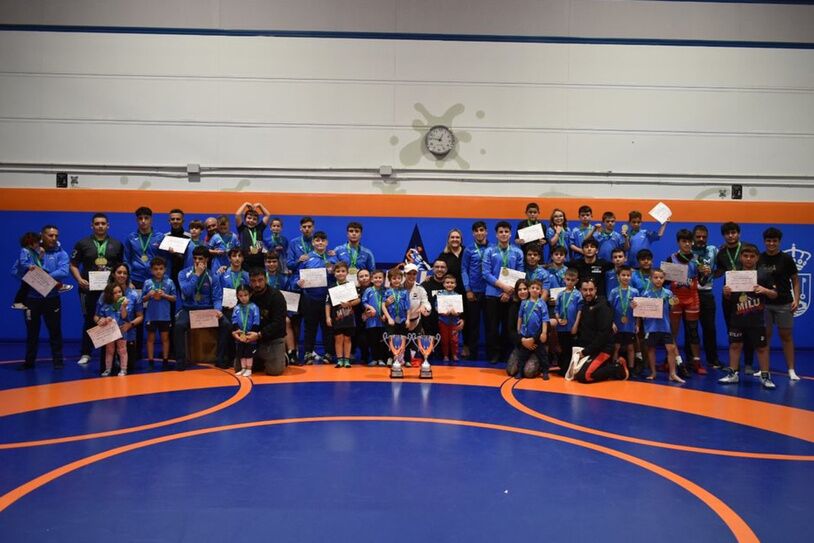 Brillante actuación de nuestros luchadores alcalareños del Club de Luchas Olímpicas Milu en el Campeonato de Andalucía