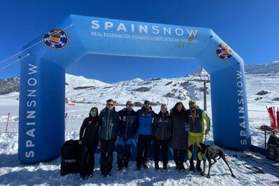 Alcalá de Guadaíra destaca en el Campeonato de España de Mushing Nieve 2026