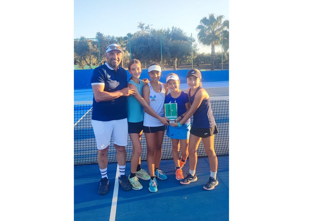 El Club de Tenis Oromana brilla en Andalucía y se clasifica para el Campeonato de España